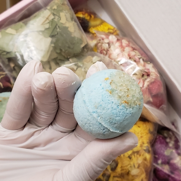 BaaaaaBATH Bombs!! - Picture 6 of 7